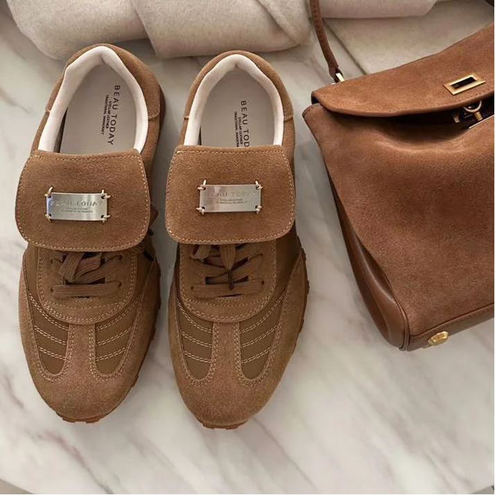 Cow Suede Metal Buckle Leather Flat Sneakers