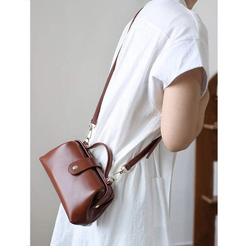 Elowen Leather Minimalist Doctor Messenger Bag