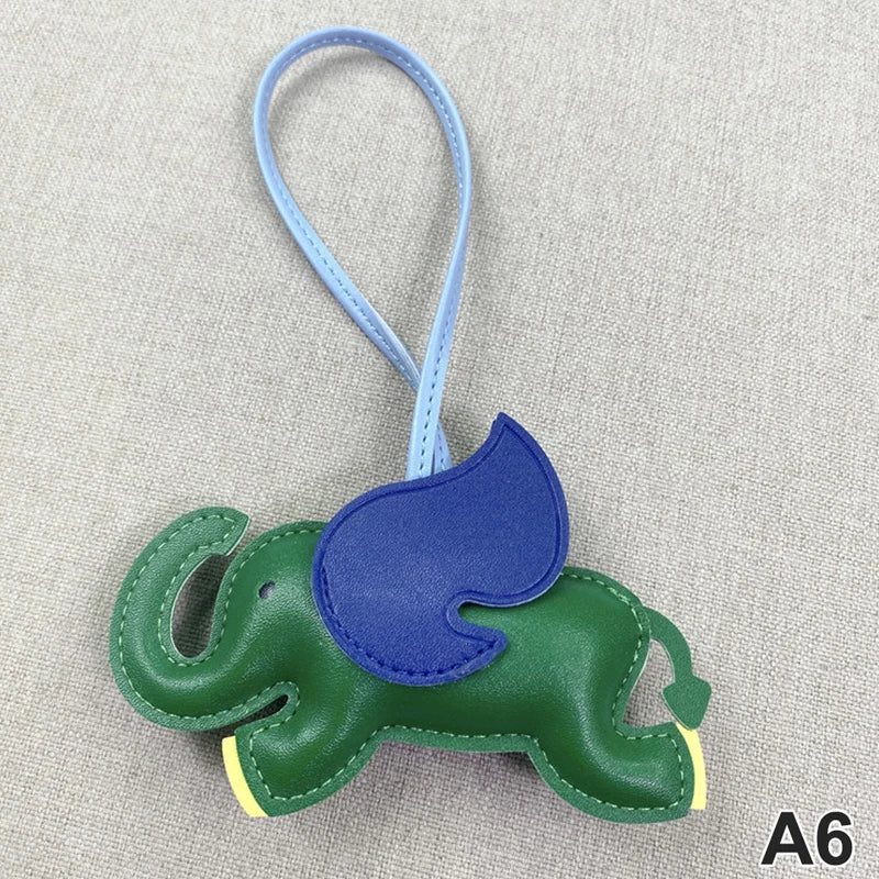 Trendy Designer PU Leather Wing Flying Elephant Hanger Keychain Pendant Decoration For Ladies Bag Charm Accessorie Ornament Gift