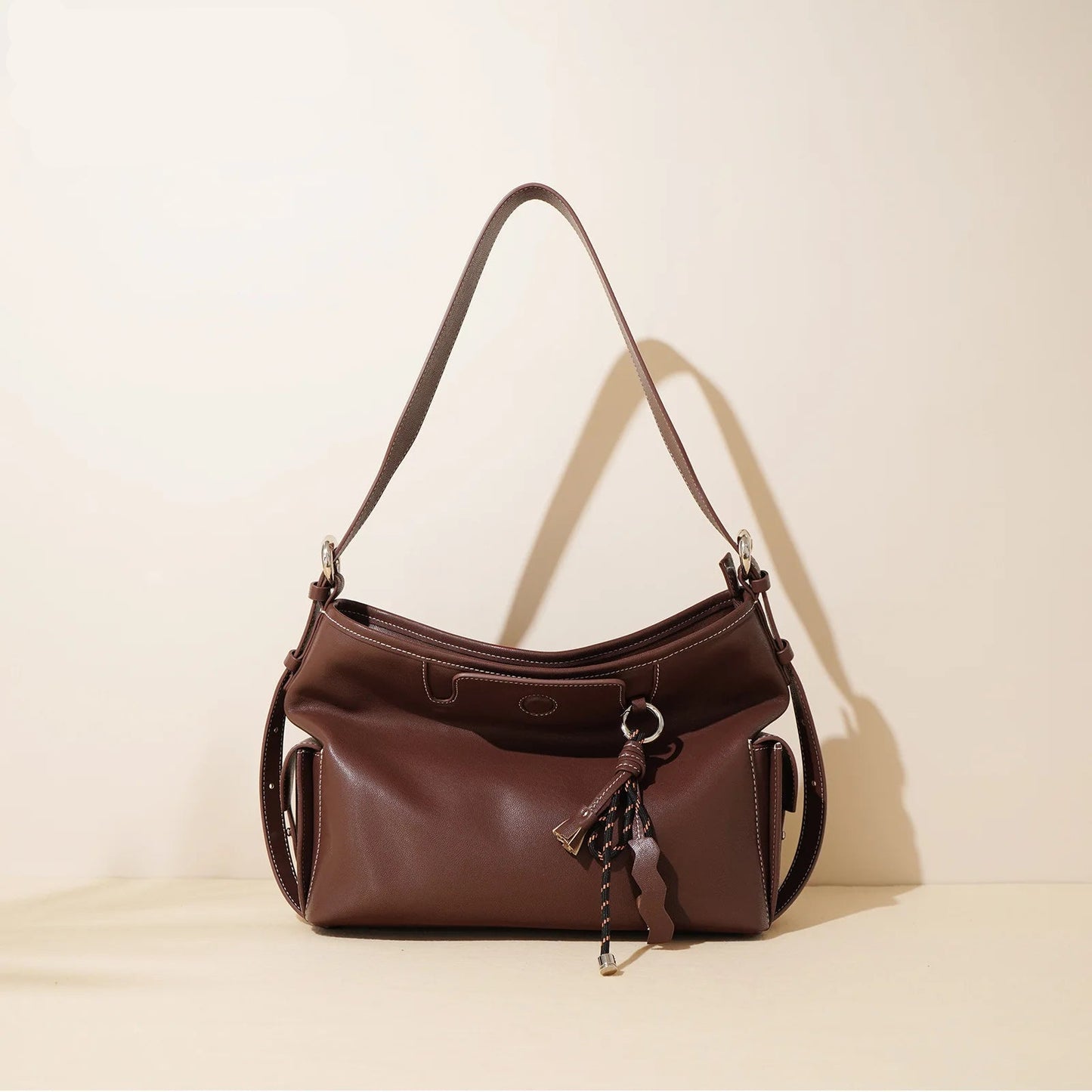 The Lavinia First Layer Cowhide Bucket Lazy Shoulder Bag