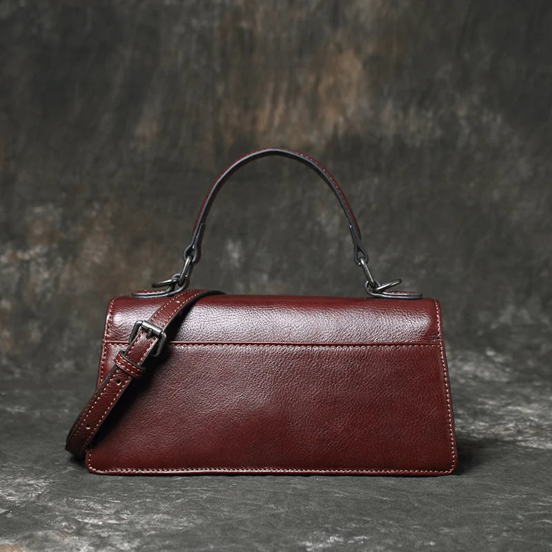 Noir Élise French crossbody bag