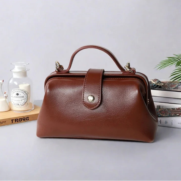 Elowen Leather Minimalist Doctor Messenger Bag