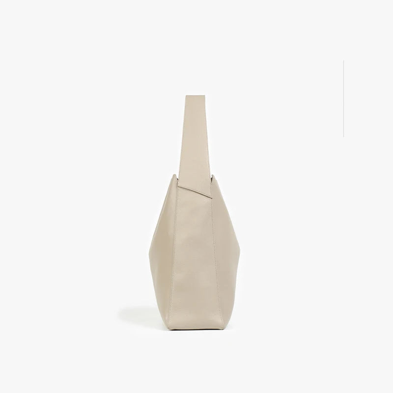 side-view-cream-leather-bag-with-coin-purse