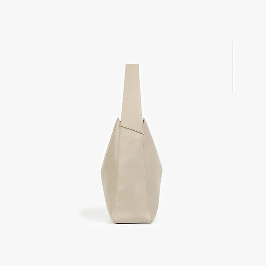 side-view-cream-leather-bag-with-coin-purse