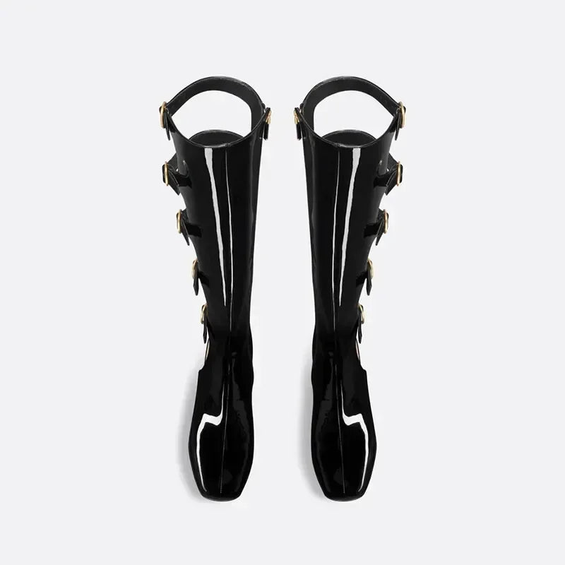 Low Heel Lacquered Leather Boots with Empty Rear Metal Buckle